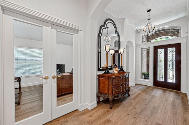 1223 Parkhaven Lane, Houston, TX 77077