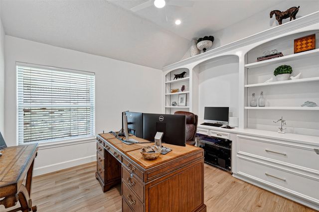 1223 Parkhaven Lane, Houston, TX 77077