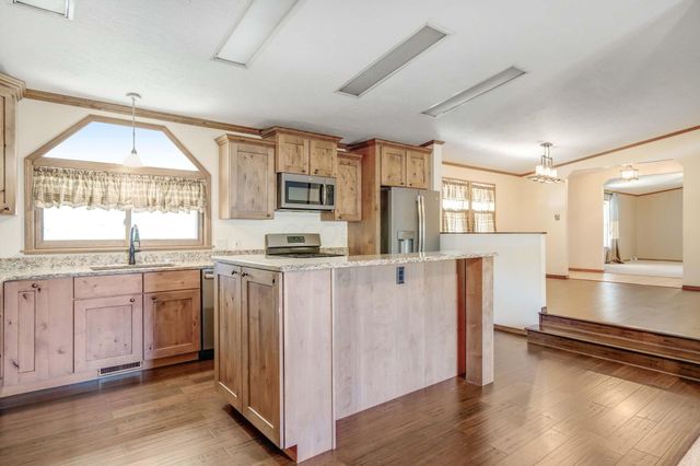 38482 Scout Road, Logan, OH 43138