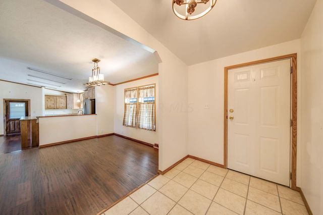 38482 Scout Road, Logan, OH 43138
