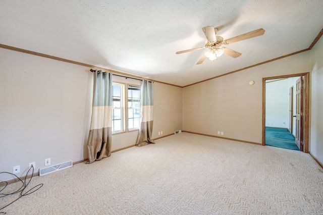 38482 Scout Road, Logan, OH 43138