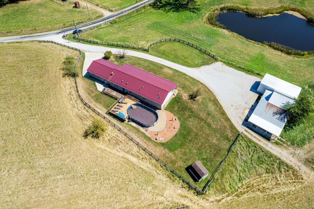 38482 Scout Road, Logan, OH 43138