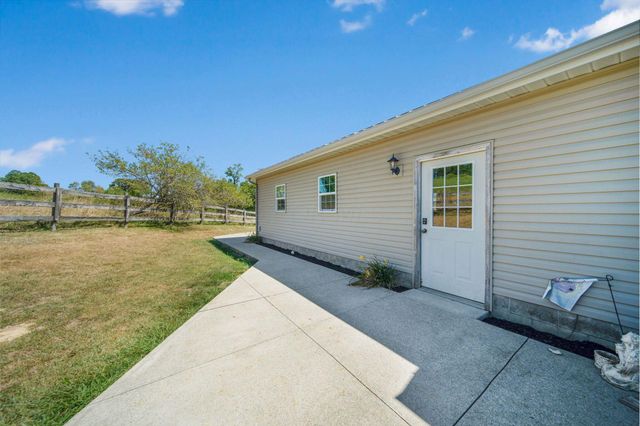 38482 Scout Road, Logan, OH 43138