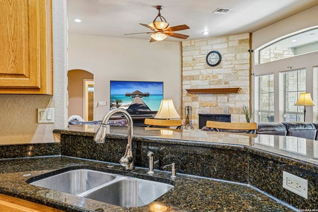 108 Medora Branch, Floresville, TX 78114