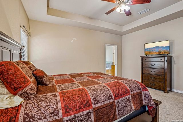 108 Medora Branch, Floresville, TX 78114