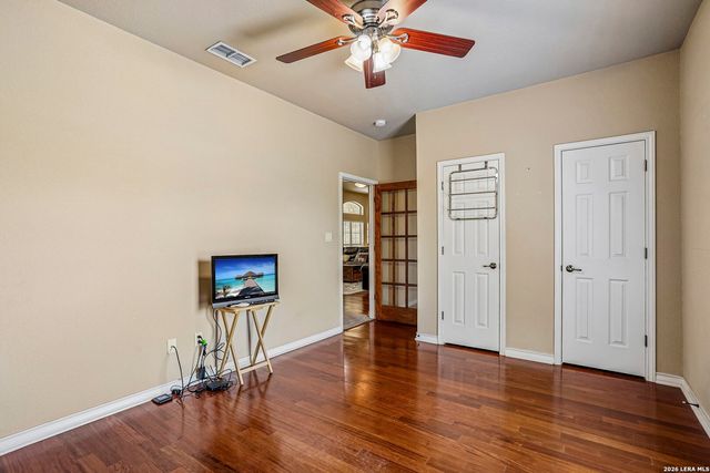 108 Medora Branch, Floresville, TX 78114