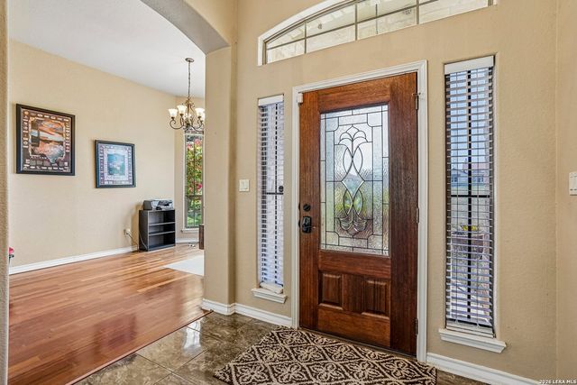 108 Medora Branch, Floresville, TX 78114