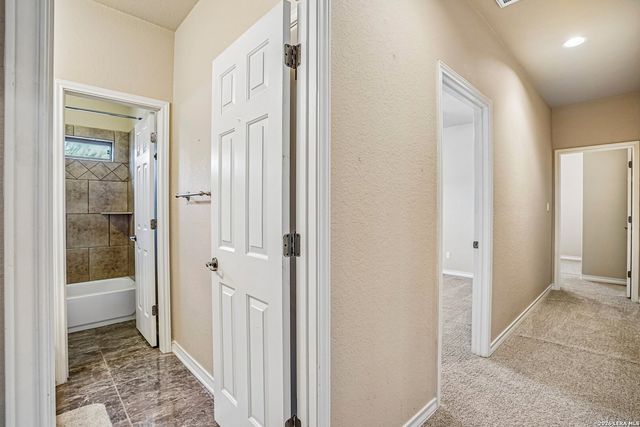 108 Medora Branch, Floresville, TX 78114