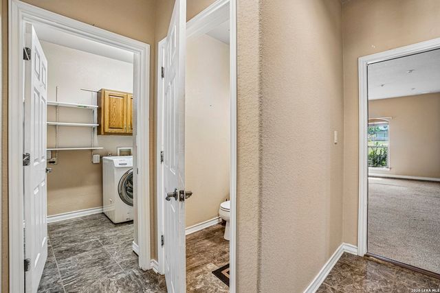 108 Medora Branch, Floresville, TX 78114