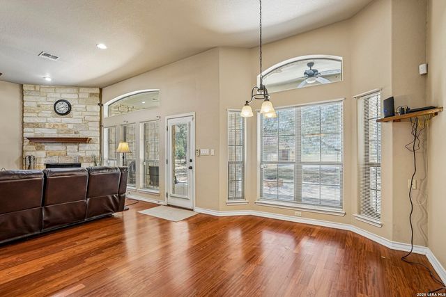 108 Medora Branch, Floresville, TX 78114