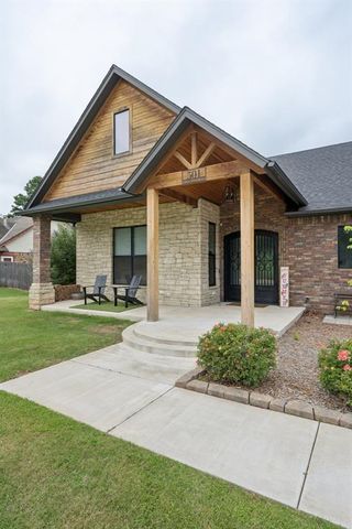 501 Buckboard Lane, Midwest City, OK 73130