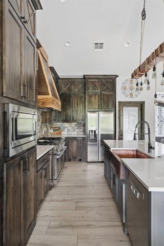 501 Buckboard Lane, Midwest City, OK 73130