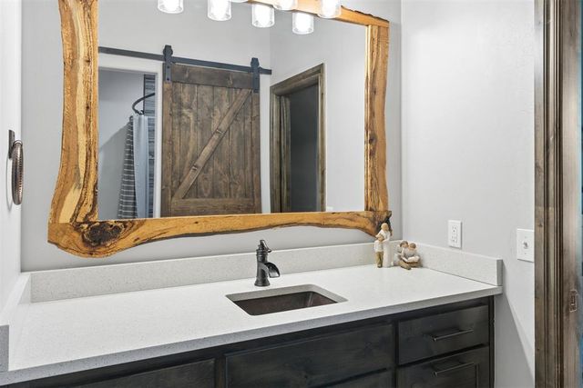 501 Buckboard Lane, Midwest City, OK 73130