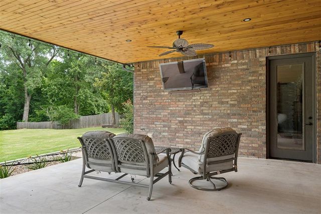 501 Buckboard Lane, Midwest City, OK 73130
