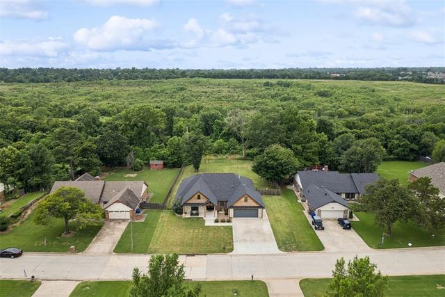 501 Buckboard Lane, Midwest City, OK 73130
