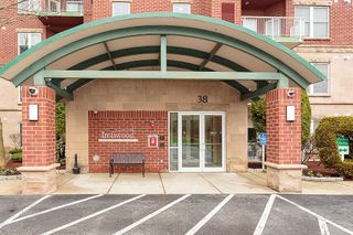 38 Village Rd 103, Middleton, MA 01949