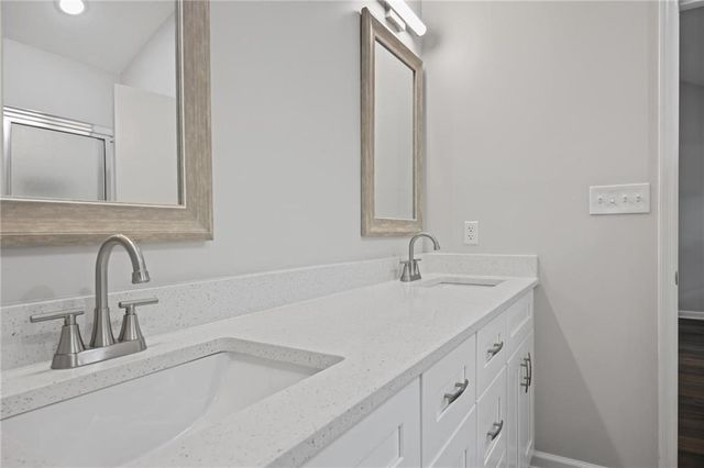 410 Hickory Walk, Woodstock, GA 30188