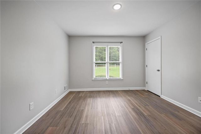 410 Hickory Walk, Woodstock, GA 30188
