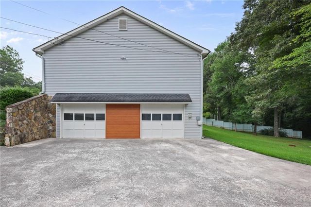 410 Hickory Walk, Woodstock, GA 30188