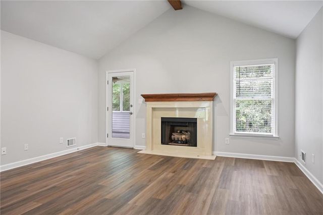 410 Hickory Walk, Woodstock, GA 30188