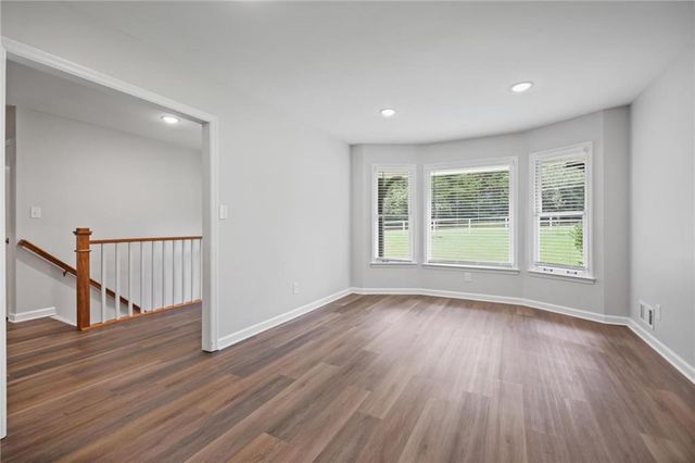 410 Hickory Walk, Woodstock, GA 30188