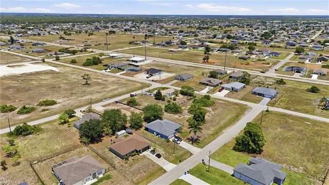 18 NW 26TH ST, Cape Coral, FL 33993