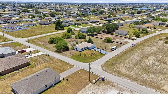18 NW 26TH ST, Cape Coral, FL 33993