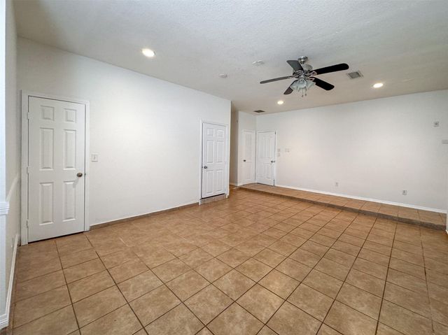 6222 Verde Valley Drive, Houston, TX 77396