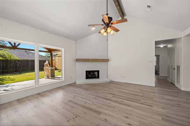 6222 Verde Valley Drive, Houston, TX 77396