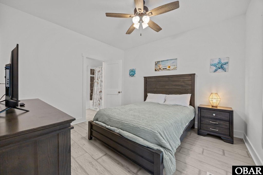 Image 19 of property listing at 24255 Dean Avenue Lot 20, Rodanthe, NC 27968