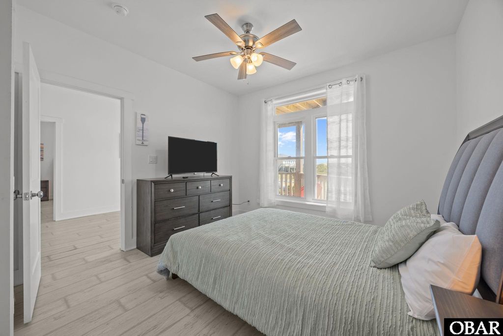 Image 23 of property listing at 24255 Dean Avenue Lot 20, Rodanthe, NC 27968