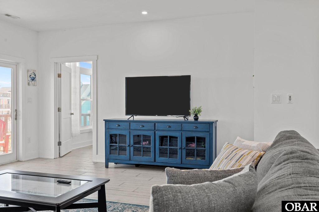 Image 5 of property listing at 24255 Dean Avenue Lot 20, Rodanthe, NC 27968