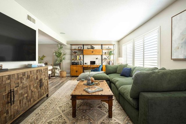 10382 Truckee River Court, Fountain Valley, CA 92708