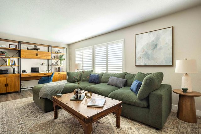 10382 Truckee River Court, Fountain Valley, CA 92708