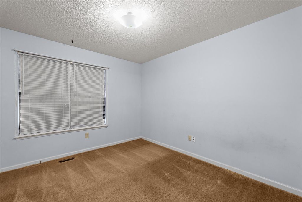 S 4021 WHISPERING PINES Road