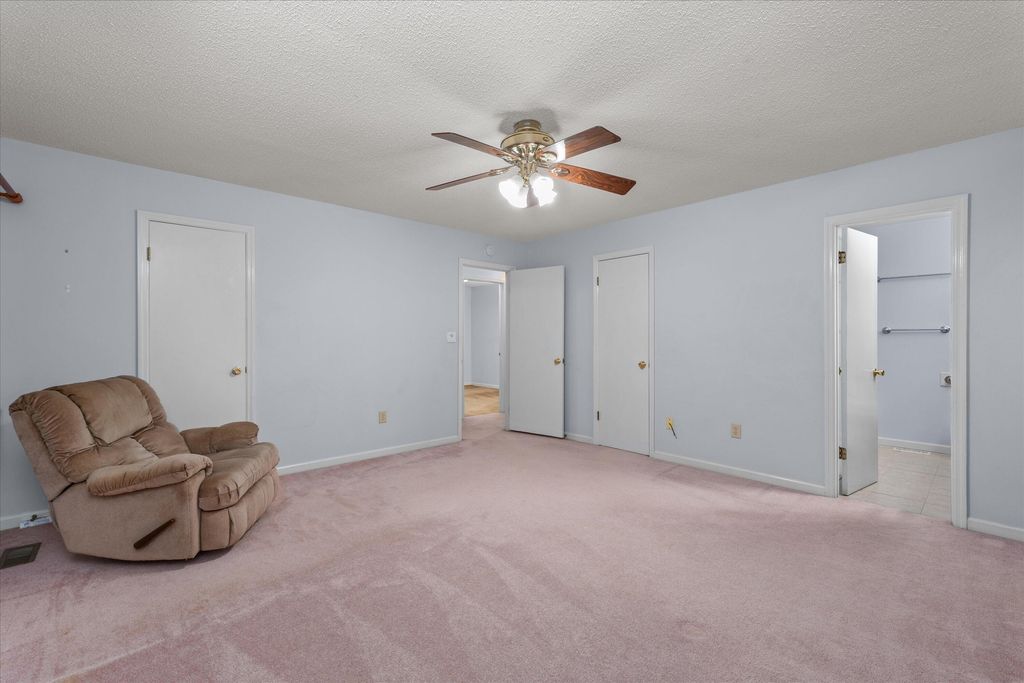 S 4021 WHISPERING PINES Road