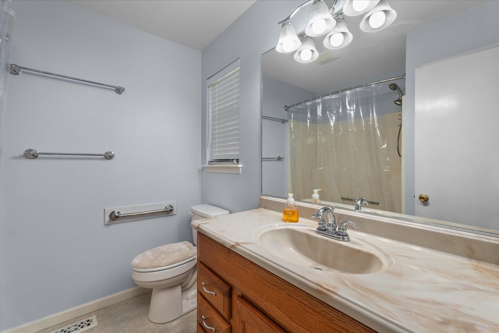 S 4021 WHISPERING PINES Road