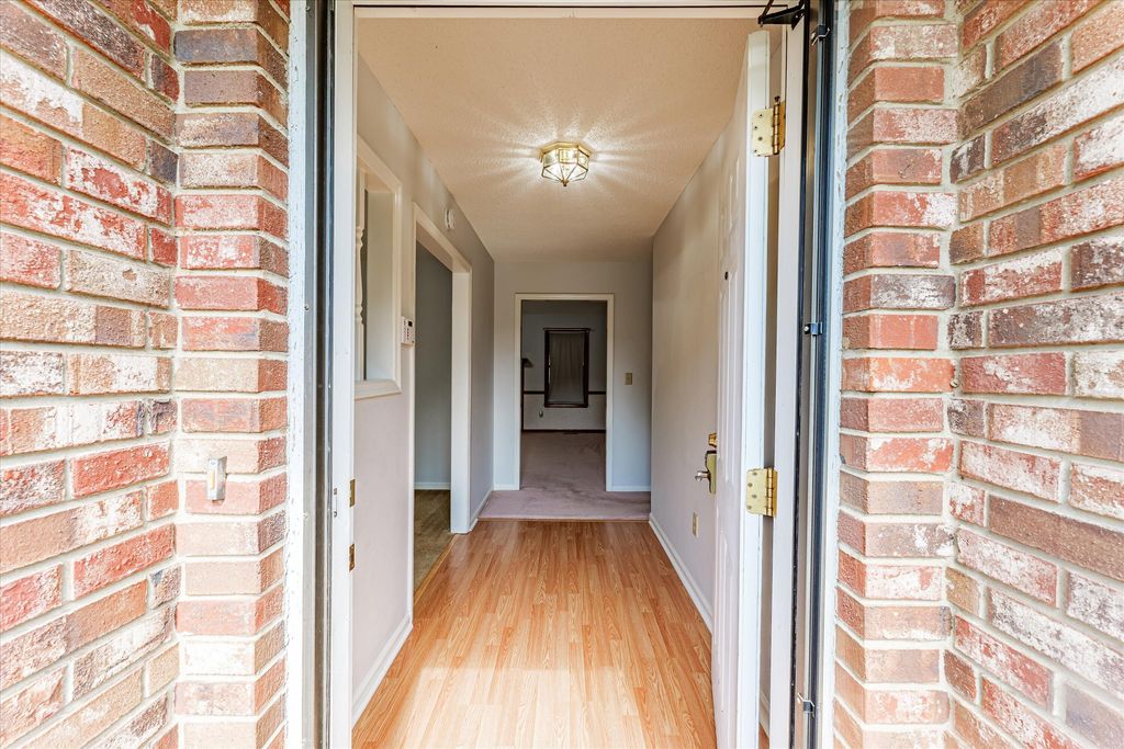 S 4021 WHISPERING PINES Road