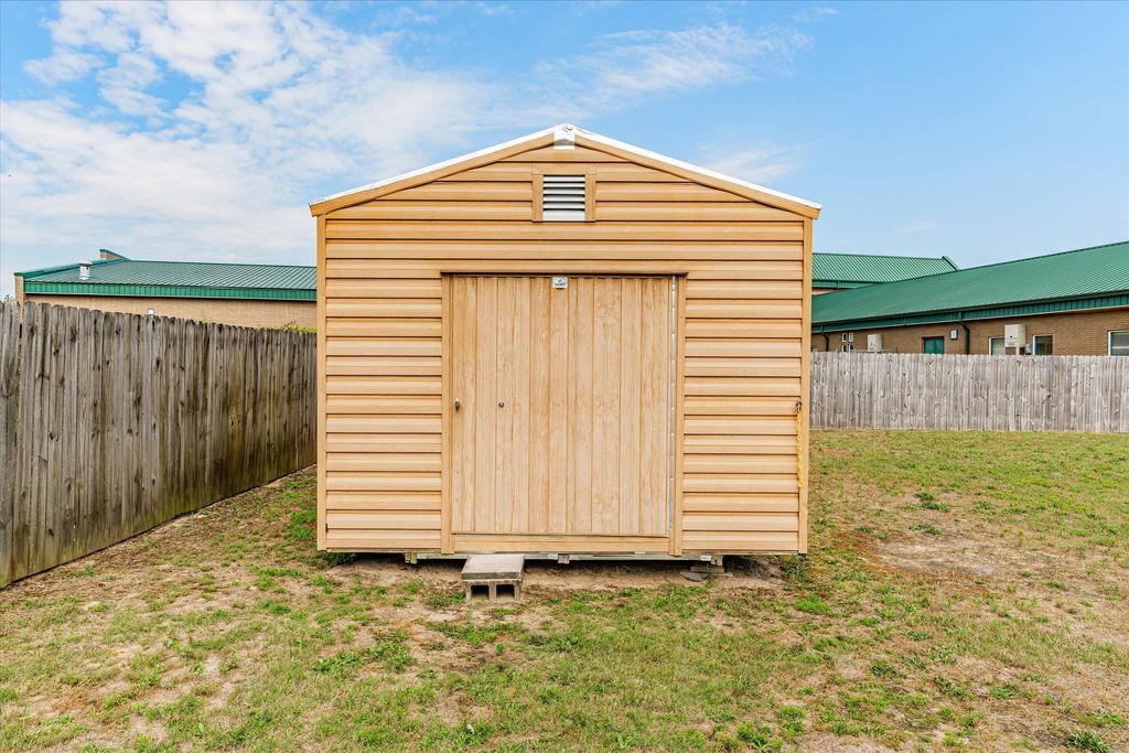 S 4021 WHISPERING PINES Road