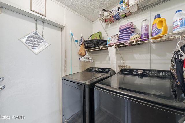 1060 Clayton Castille Road, Breaux Bridge, LA 70517