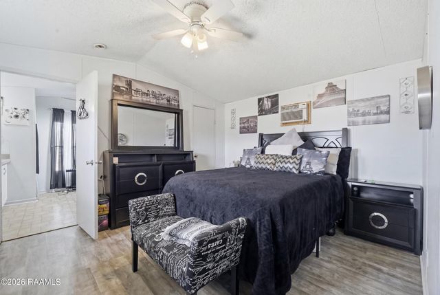 1060 Clayton Castille Road, Breaux Bridge, LA 70517