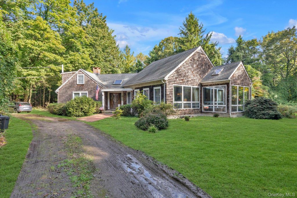 231 Southdown Road, Lloyd Harbor, NY 11743 — photo 2