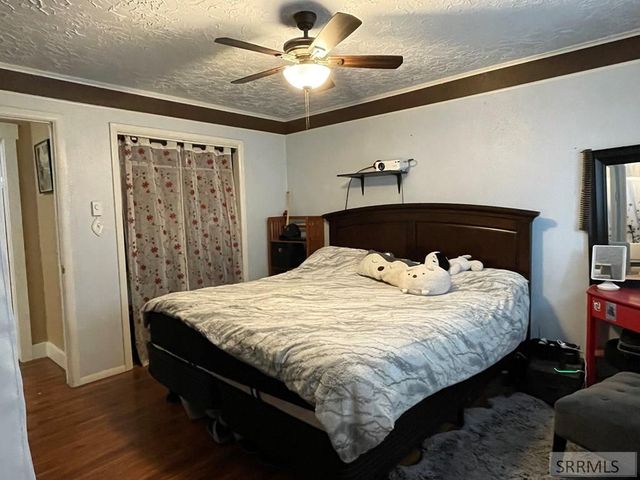 807 Henderson Avenue, Blackfoot, ID 83221