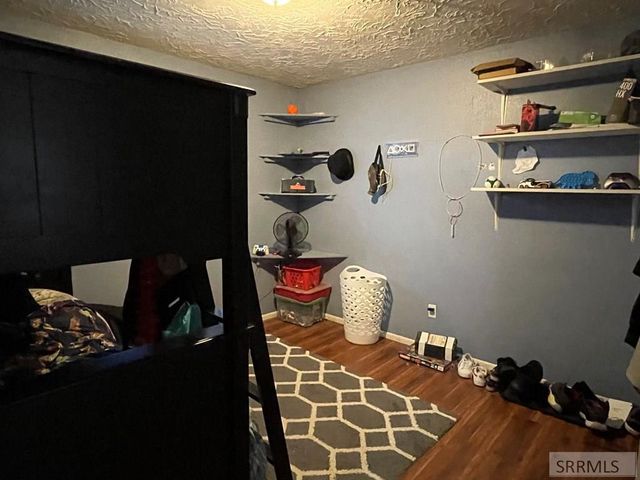 807 Henderson Avenue, Blackfoot, ID 83221