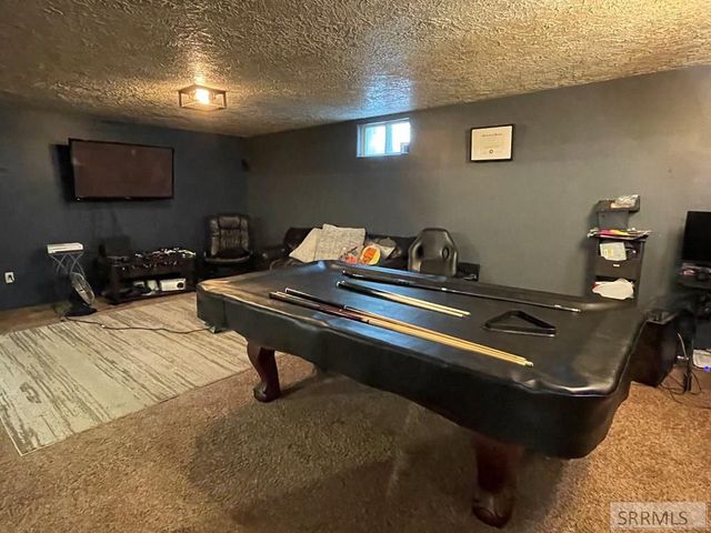 807 Henderson Avenue, Blackfoot, ID 83221