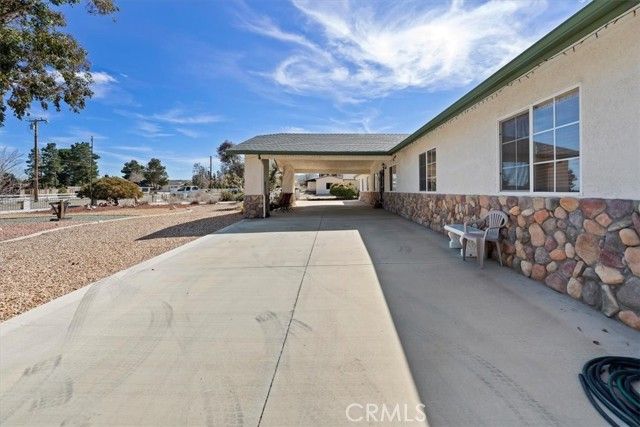 9860 Alta Mesa Avenue, Phelan, CA 92371