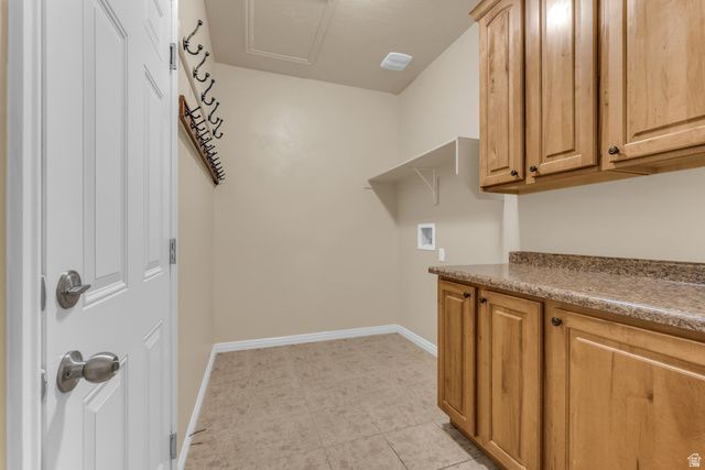 8867 S BORNITE RD, West Jordan, UT 84081