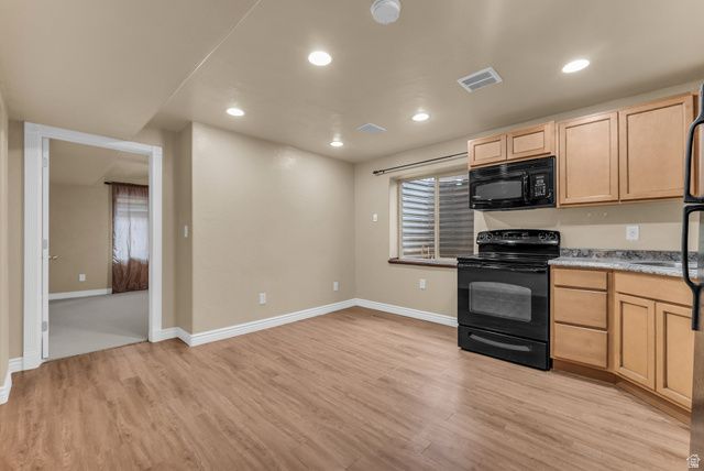 8867 S BORNITE RD, West Jordan, UT 84081
