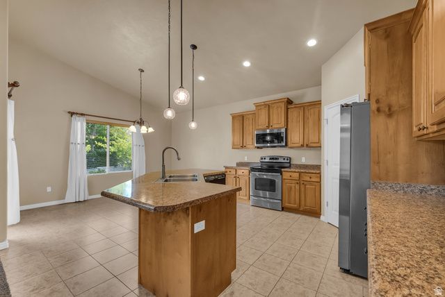 8867 S BORNITE RD, West Jordan, UT 84081