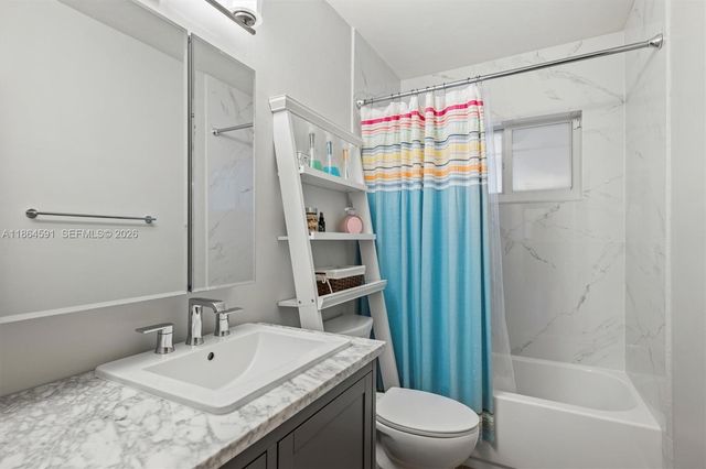 17625 SW 91st Avenue, Palmetto Bay, FL 33157